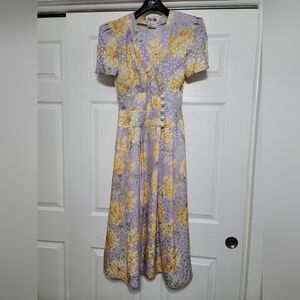 Vintage Maggy London 100% Silk Dress Floral V-Neck Flowy Lavander Yellow SIZE 8